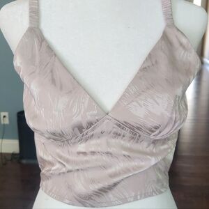 NWOT Sage The Label Light Beige Patterned CROP Top Size: S